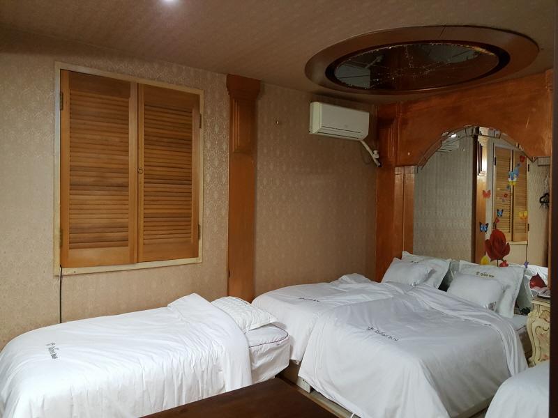 Hotel Queen Puszan Kültér fotó