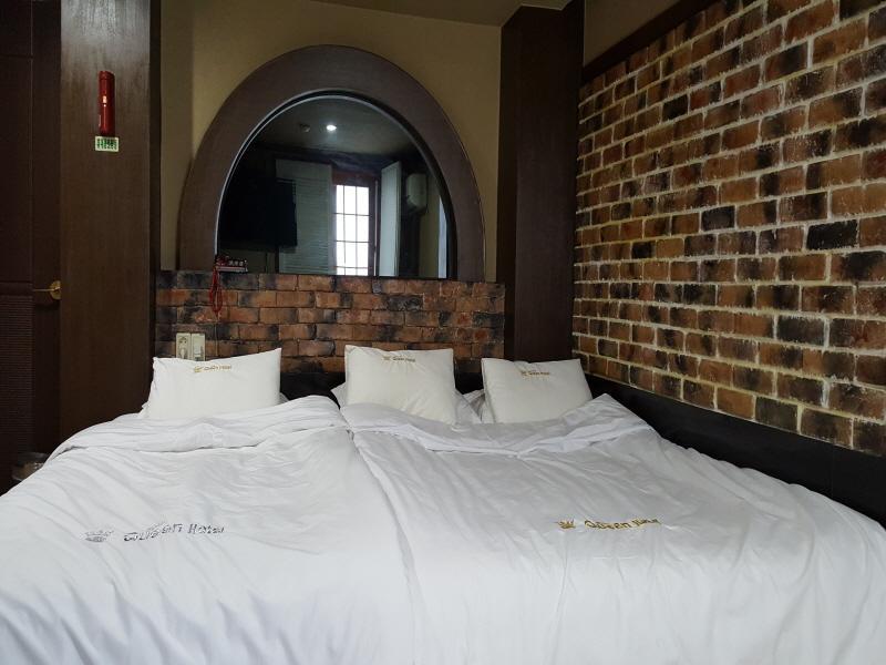 Hotel Queen Puszan Kültér fotó